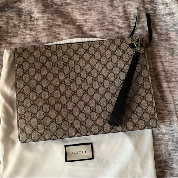 GUCCI WEB WRISTLET SUPREME CLUTCH GG MONOGRAM - Picture 2 of 9